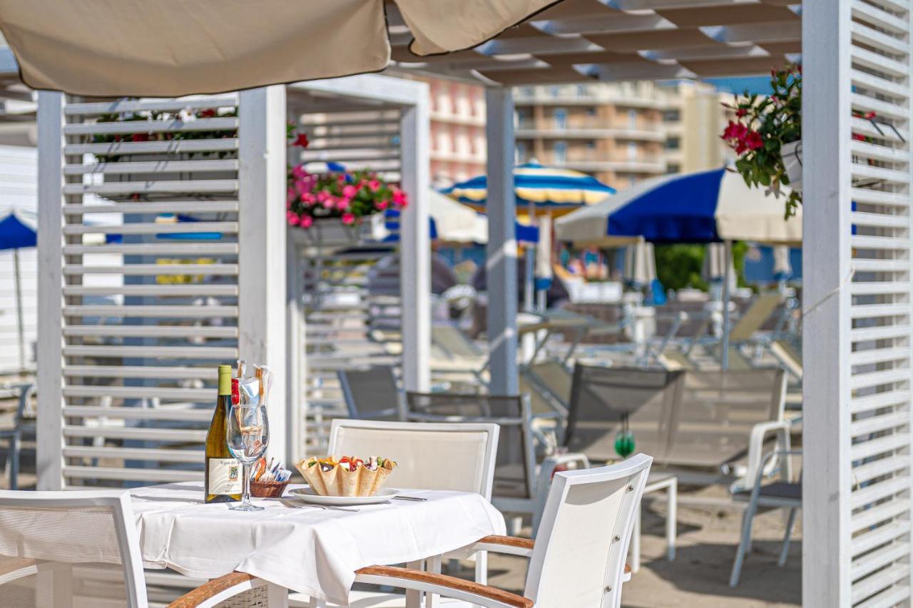 Hotel Adria Milano Marittima Exterior photo