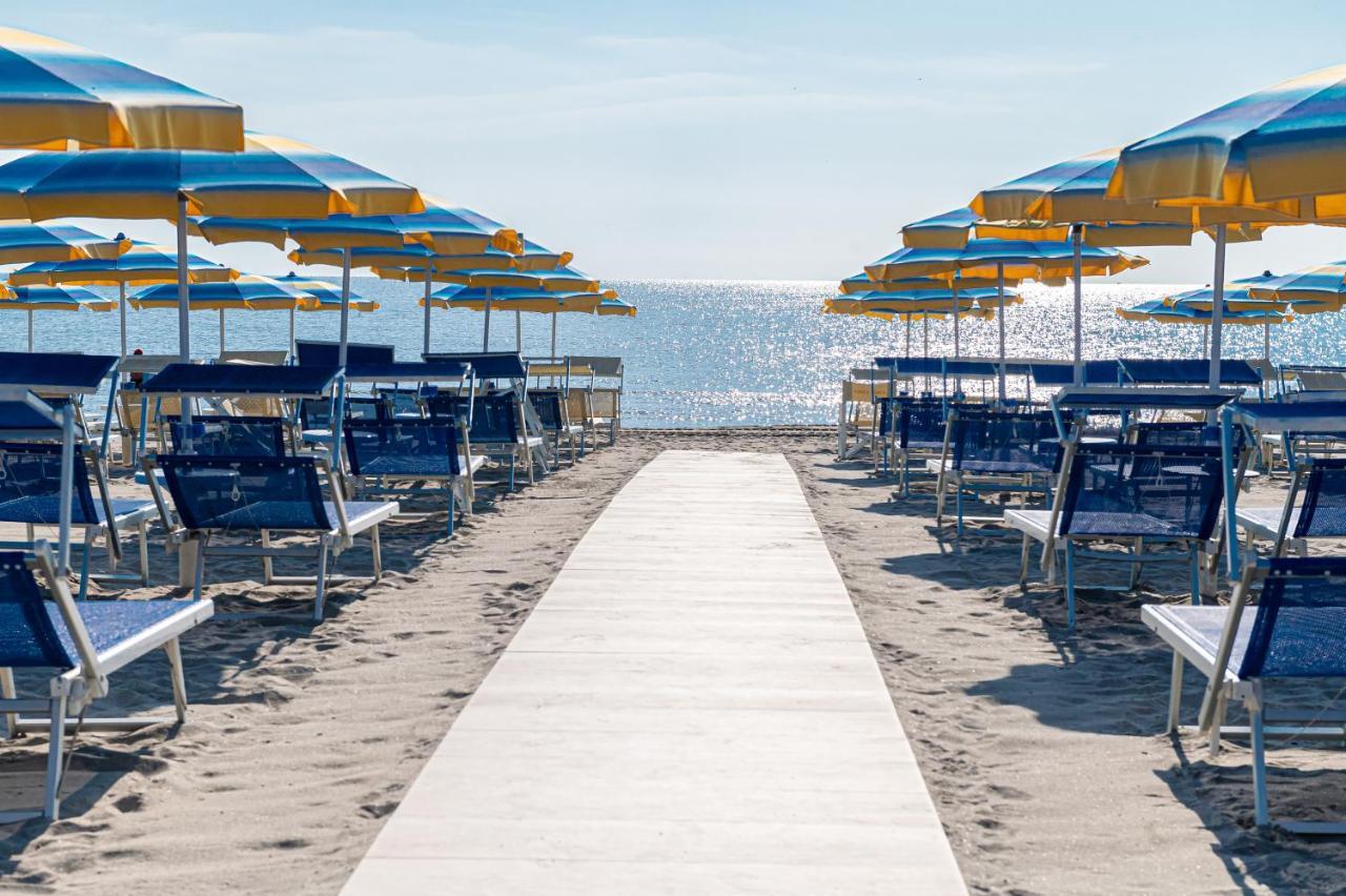 Hotel Adria Milano Marittima Exterior photo